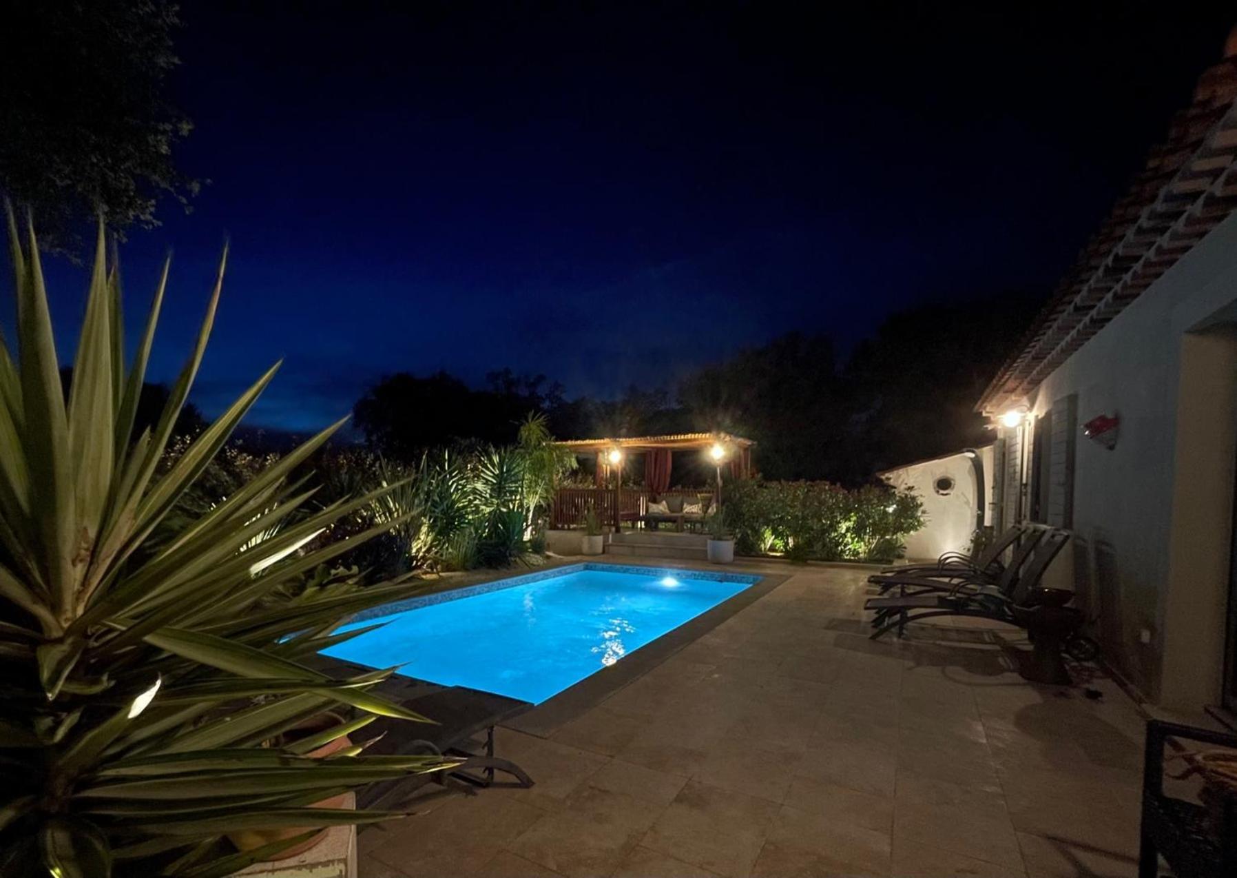 Villa Soanne Bagnols-en-Foret Exterior photo